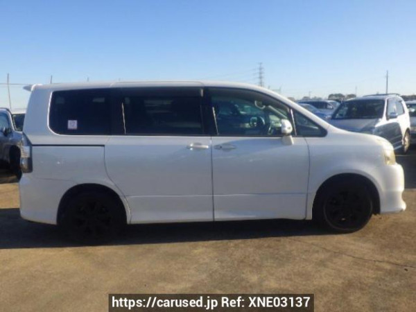 Used 2007 AT toyota voxy ZRR70W Image[7]