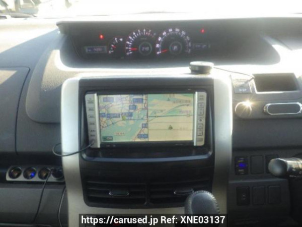 Used 2007 AT toyota voxy ZRR70W Image[21]