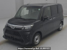 Toyota Roomy M910A