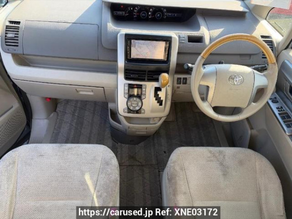 Used 2009 AT toyota noah ZRR70W Image[13]