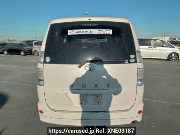 Used 2004 AT toyota voxy AZR60G Image[5]