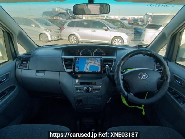 Used 2004 AT toyota voxy AZR60G Image[18]