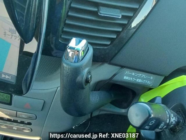 Used 2004 AT toyota voxy AZR60G Image[21]