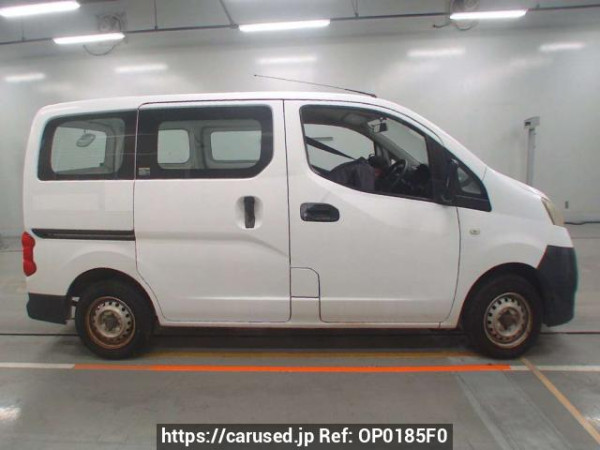Used 2013 AT mitsubishi delica-van BVM20 Image[2]