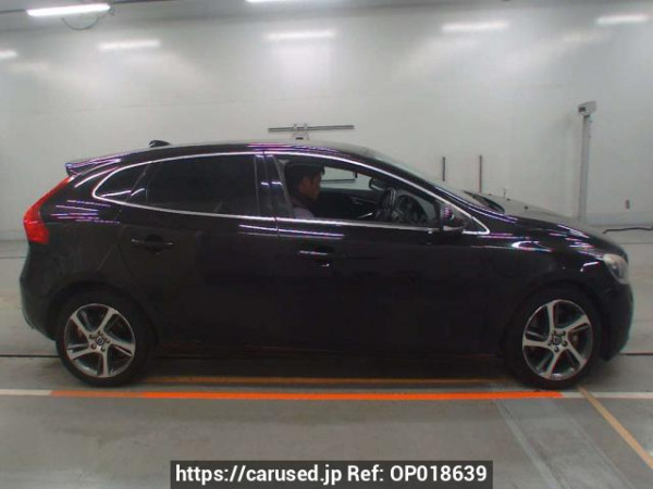 Used 2016 AT volvo v40 MD4204T Image[2]
