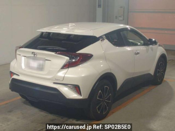 Used 2019 AT toyota c-hr NGX10 Image[1]
