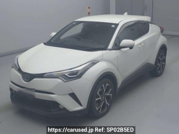 Used 2018 AT toyota c-hr NGX50 Image[0]