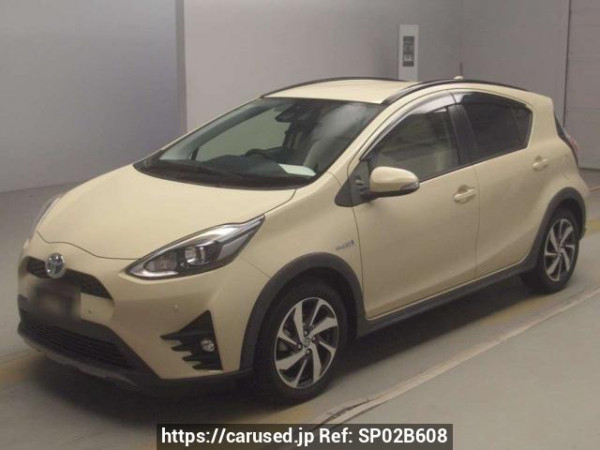 Used 2019 AT toyota aqua NHP10H Image[0]