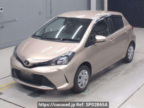 Used 2015 AT toyota vitz KSP130 Image[0]