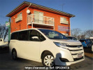 Toyota Noah ZRR80G