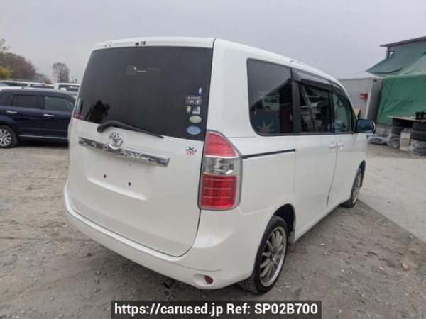 Used 2007 AT toyota noah ZRR75G Image[1]