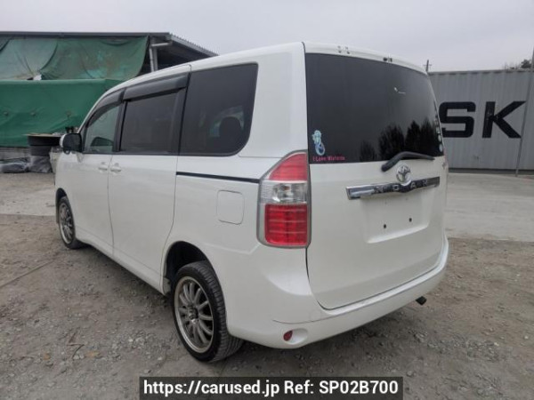 Used 2007 AT toyota noah ZRR75G Image[2]