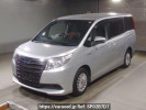 Toyota Noah ZWR80G