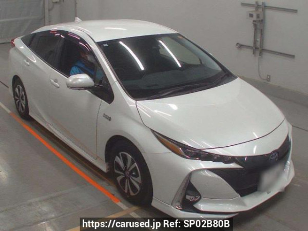 Used 2022 AT toyota prius-phv ZVW52 Image[0]