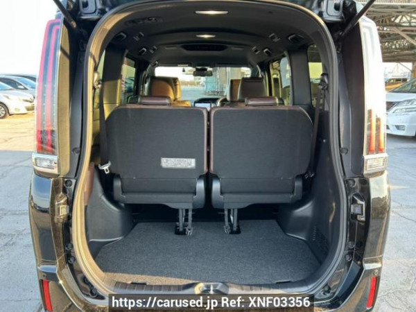 Used 2019 AT toyota esquire ZRR80G Image[8]