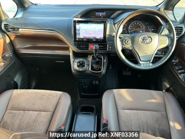 Used 2019 AT toyota esquire ZRR80G Image[17]