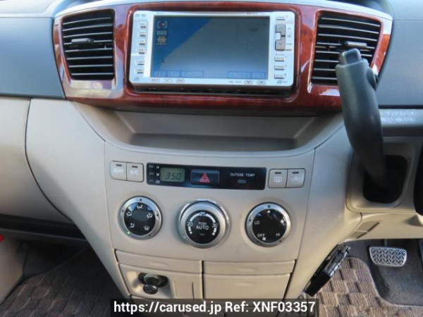 Used 2002 AT toyota noah AZR60G Image[34]