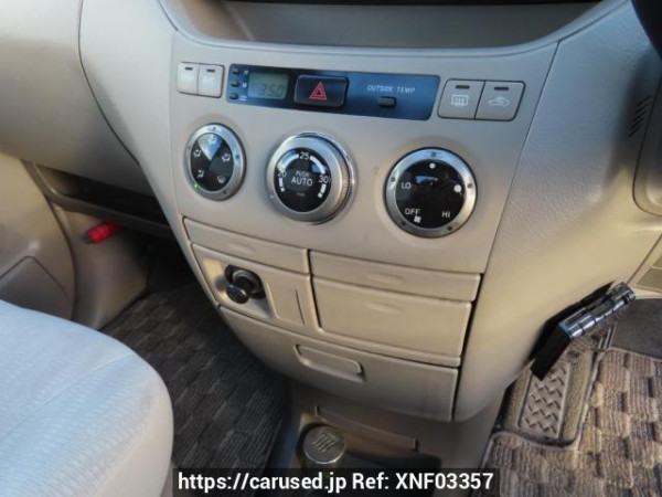 Used 2002 AT toyota noah AZR60G Image[36]