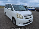 Toyota Noah ZRR70W
