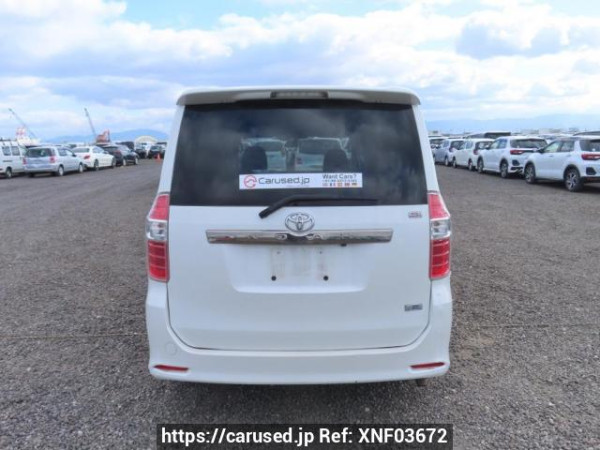 Used 2007 AT toyota noah ZRR70W Image[5]