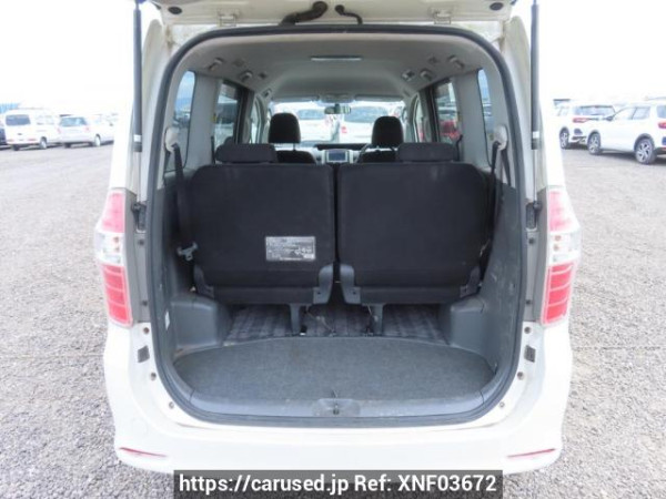 Used 2007 AT toyota noah ZRR70W Image[8]
