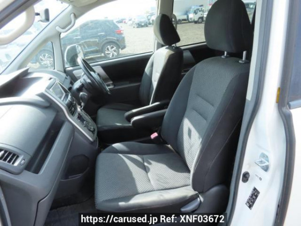 Used 2007 AT toyota noah ZRR70W Image[17]