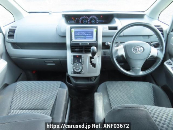 Used 2007 AT toyota noah ZRR70W Image[25]
