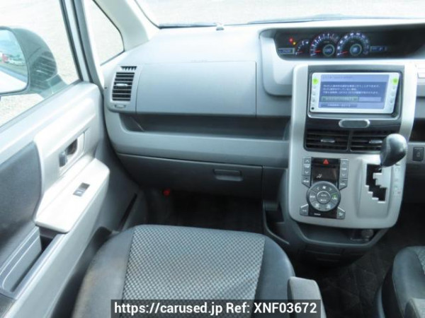 Used 2007 AT toyota noah ZRR70W Image[26]