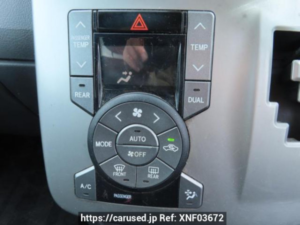 Used 2007 AT toyota noah ZRR70W Image[35]