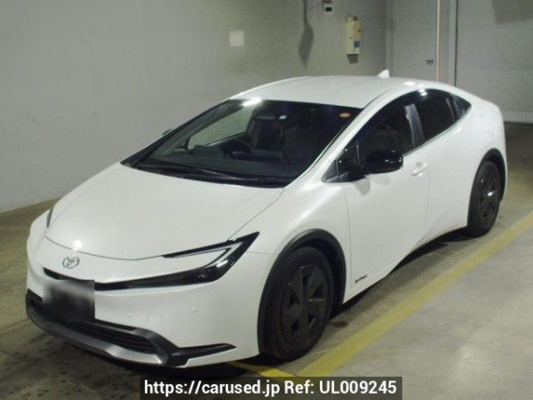 Used 2023 AT toyota prius ZVW65 Image[0]