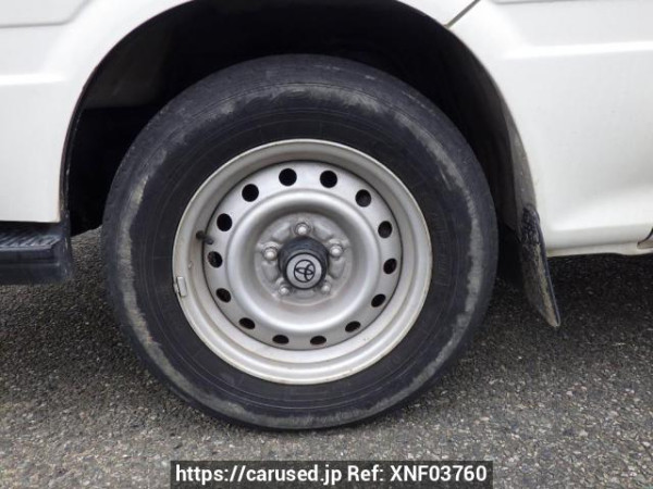 Used 2000 AT toyota hiace-wagon RZH111G Image[32]