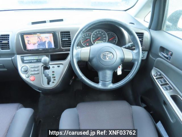 Used 2005 AT toyota wish ZNE10G Image[24]