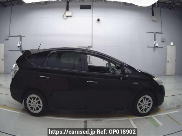 Used 2014 AT toyota prius-alpha ZVW41W Image[2]