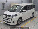 Toyota Noah MZRA90W