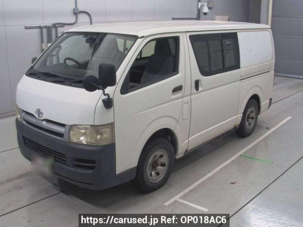 Used 2007 MT toyota hiace-van KDH205V Image[0]