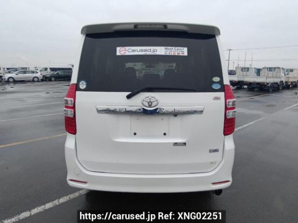 Used 2010 AT toyota noah ZRR70W Image[5]
