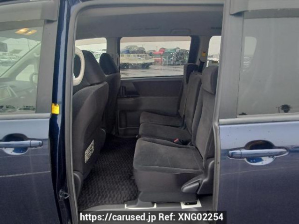 Used 2007 AT toyota noah ZRR70G Image[16]