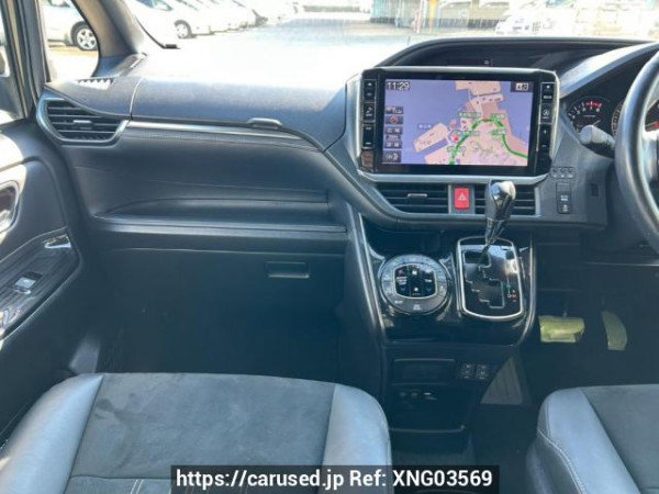 Used 2019 AT toyota esquire ZRR80G Image[19]
