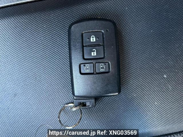 Used 2019 AT toyota esquire ZRR80G Image[30]