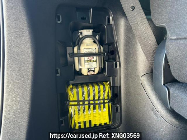 Used 2019 AT toyota esquire ZRR80G Image[45]