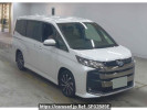 Toyota Noah ZWR90W