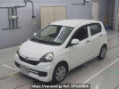 Daihatsu Mira e:S LA300S