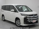 Toyota Noah ZWR95W