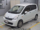 Daihatsu Move LA100S