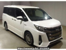 Toyota Noah ZWR80W