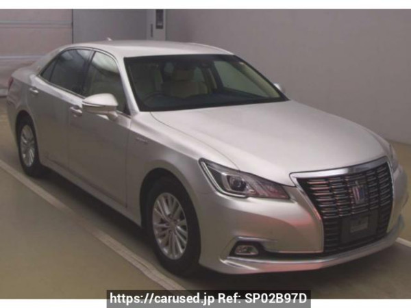 Used 2017 AT toyota crown-hybrid AWS210 Image[0]