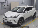 Toyota C-HR ZYX10