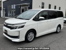 Toyota Voxy ZRR80G