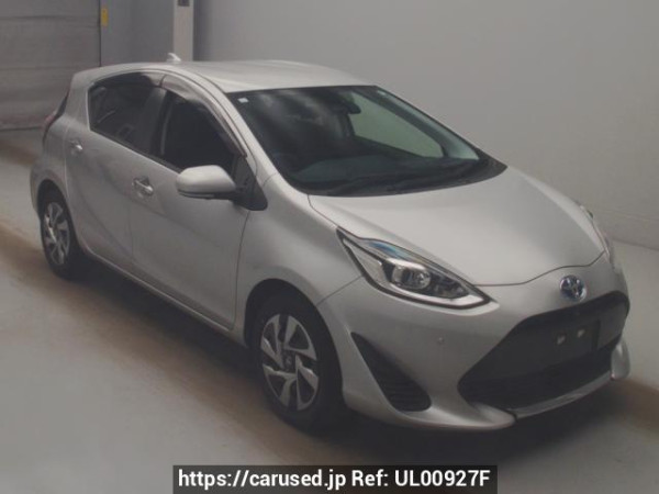 Used 2020 AT toyota aqua NHP10 Image[2]