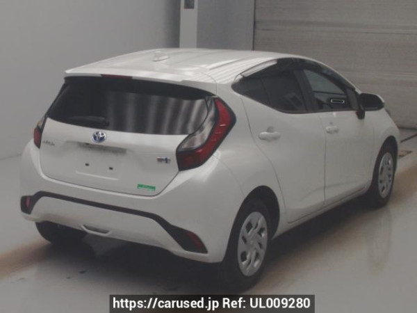 Used 2021 AT toyota aqua MXPK11 Image[1]